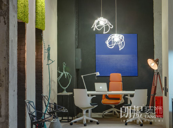工業(yè)風辦公室裝修設(shè)計